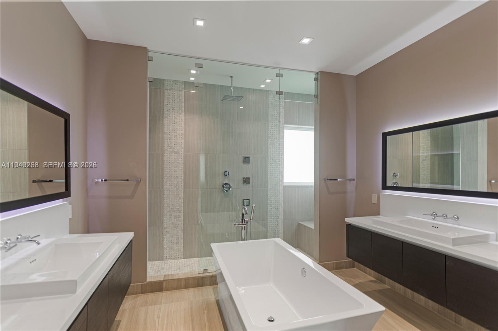 OASIS PARK SQUARE AT DORA - Residential