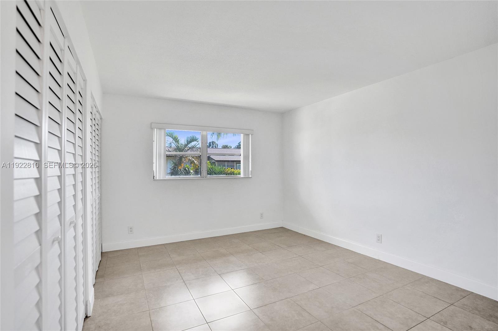 CRESTHAVEN VILLAS CONDO 2 - Residential