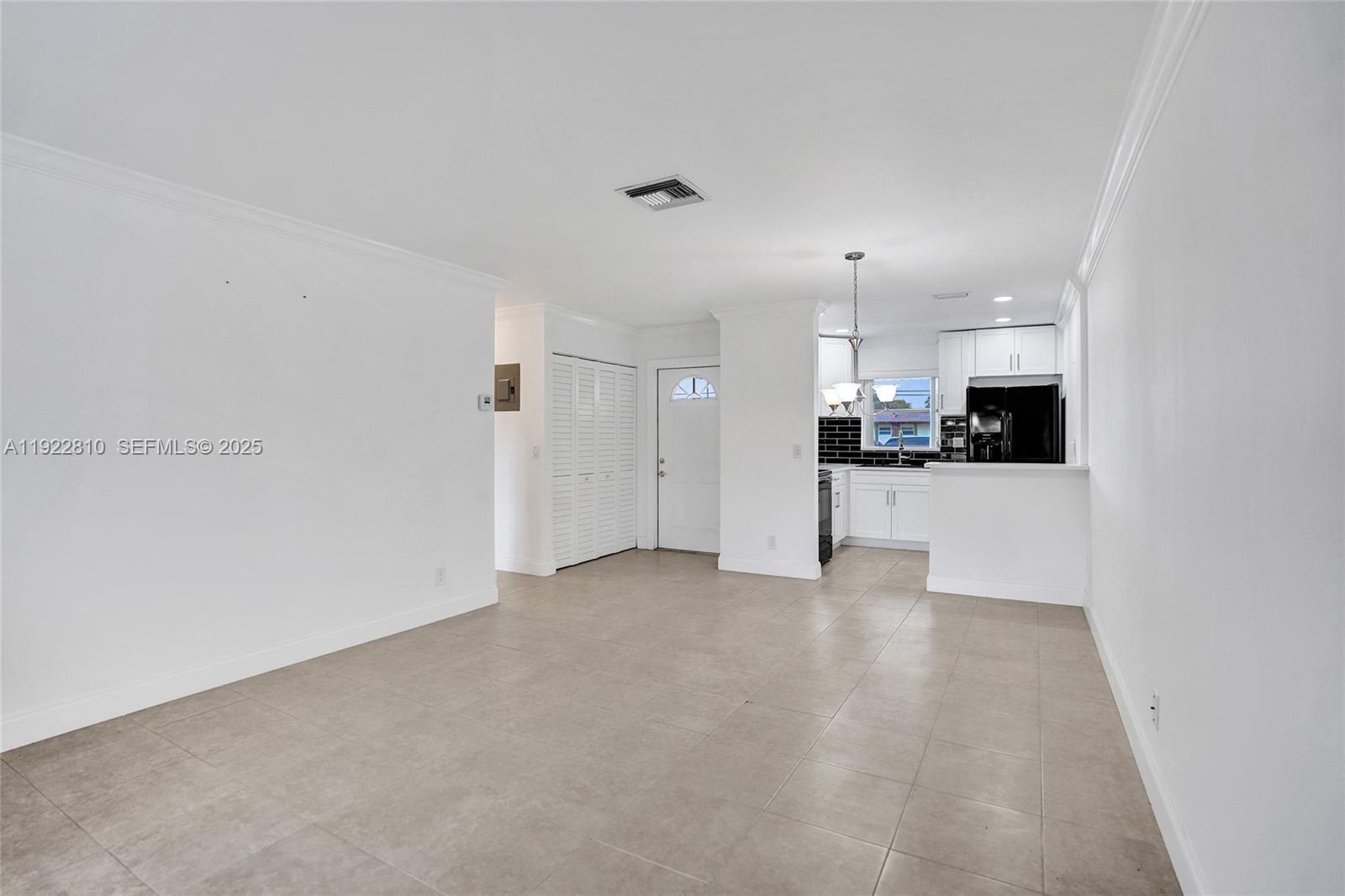 CRESTHAVEN VILLAS CONDO 2 - Residential