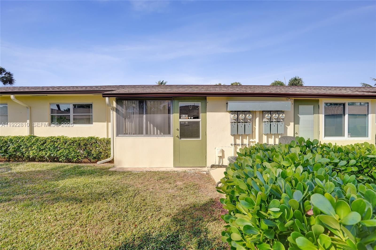 CRESTHAVEN VILLAS CONDO 2 - Residential