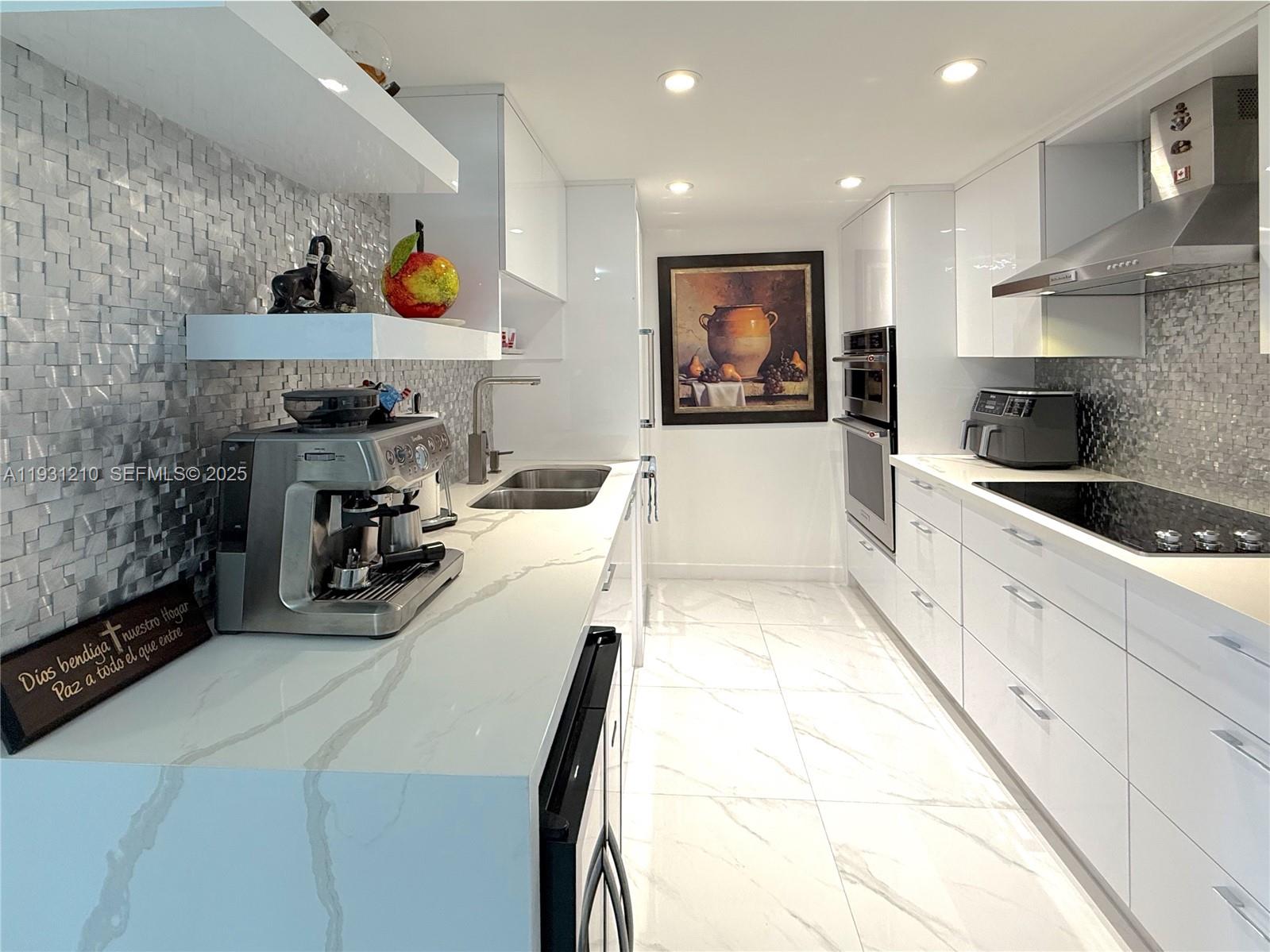 CORONADO CONDO- TOWER II - Residential