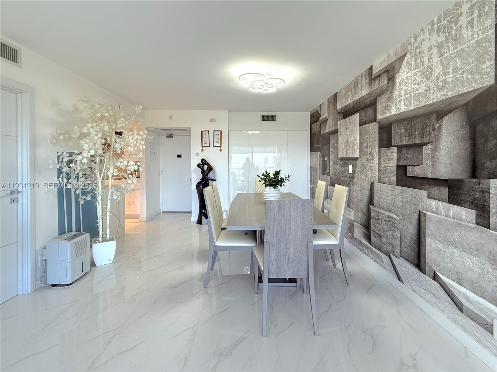 CORONADO CONDO- TOWER II - Residential