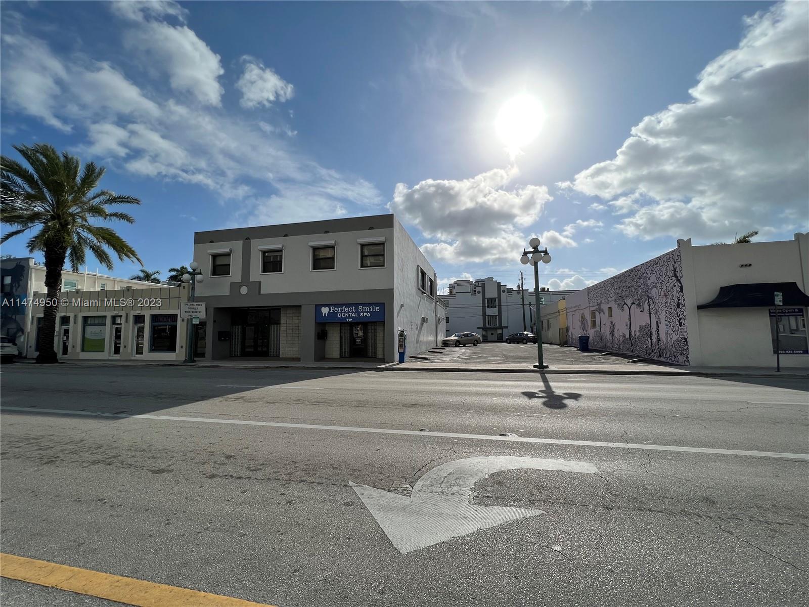 Ground floor office space / retail in downtown Hollywood. Beautifully built out, 6 private offices, 6 workstations, a large conference room, and a break room. CAM is $800.77 monthly.