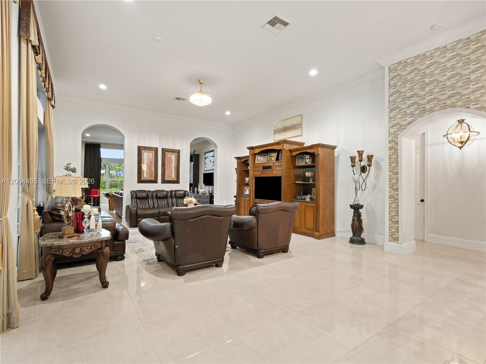 RIVERSTONE - Residential