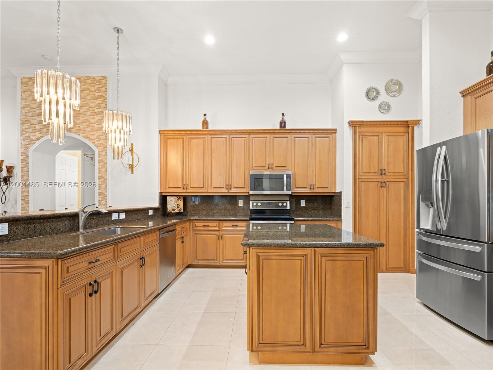 RIVERSTONE - Residential