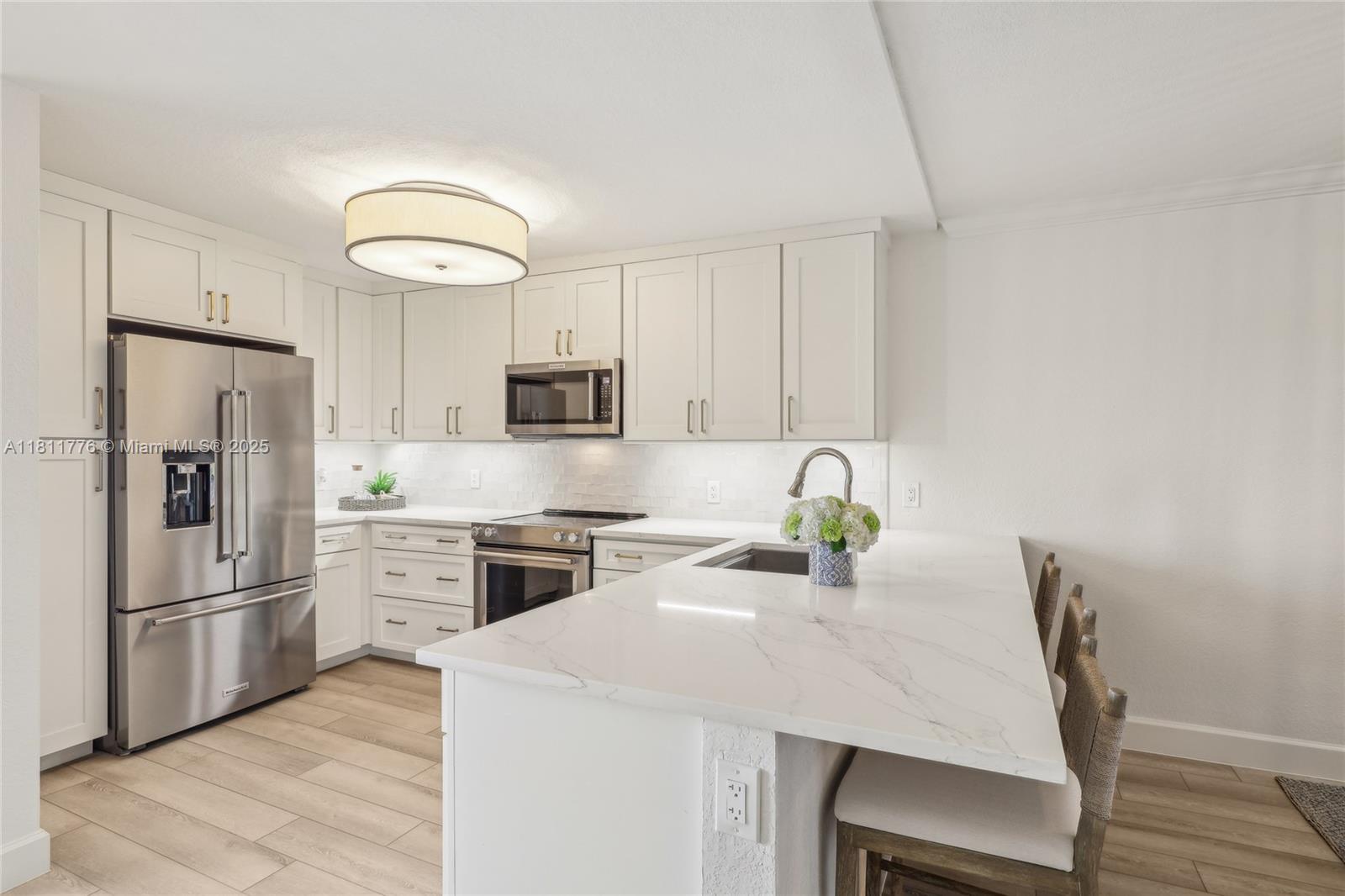 2731 NE 14th St Cswy 608