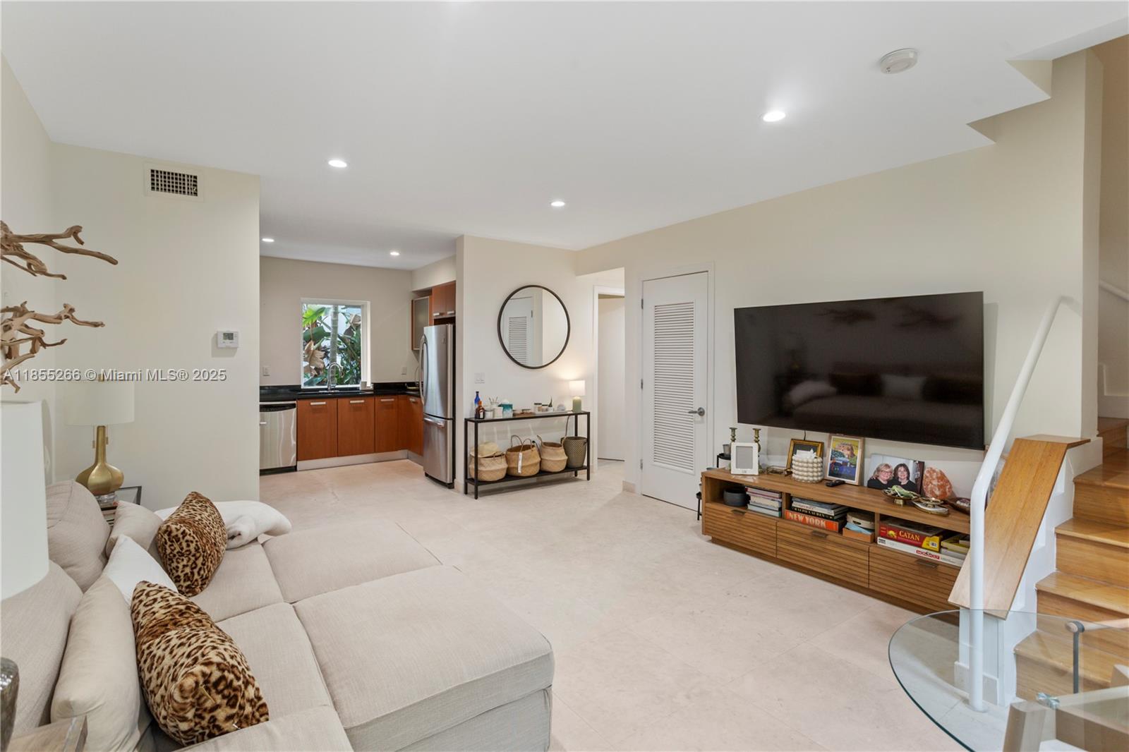 234 Meridian Ave 3