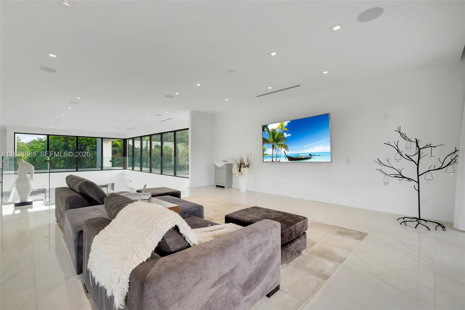 EVERGLADES SUGAR & LAND C - Residential