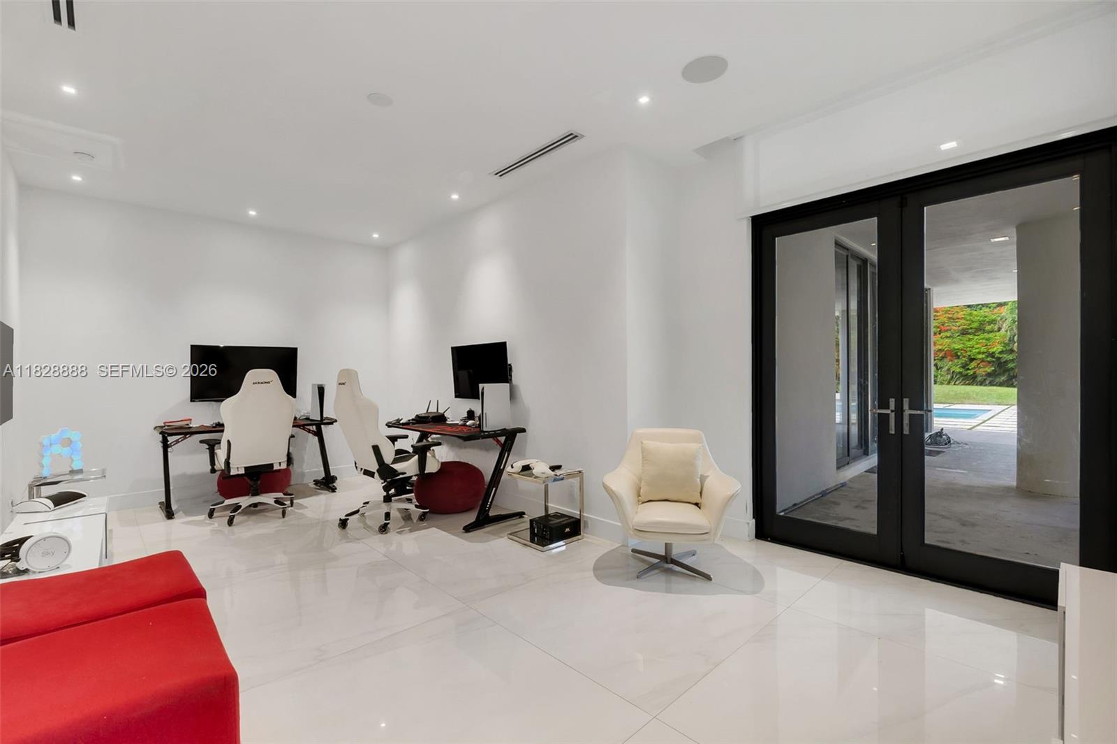 EVERGLADES SUGAR & LAND C - Residential