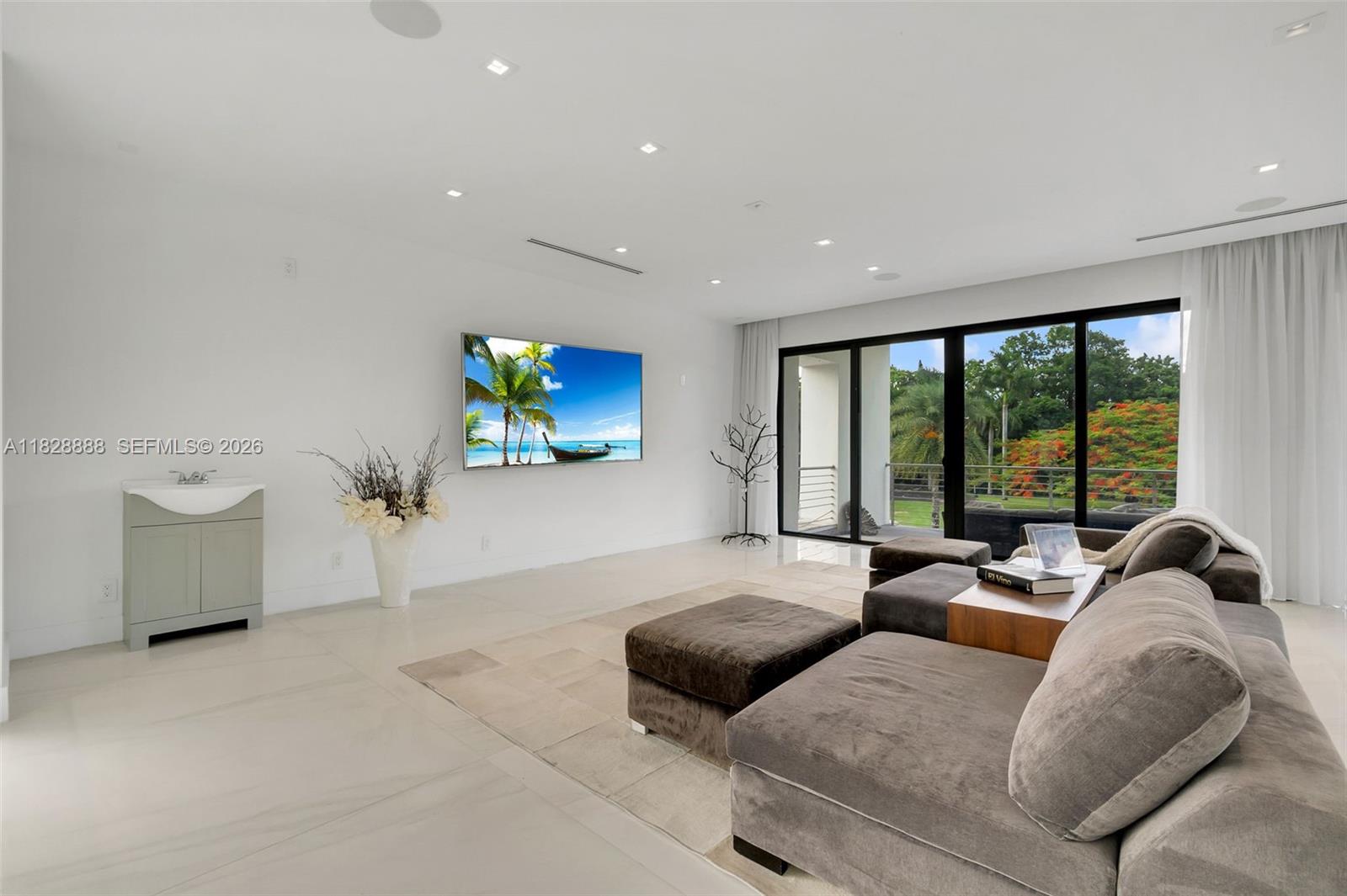 EVERGLADES SUGAR & LAND C - Residential