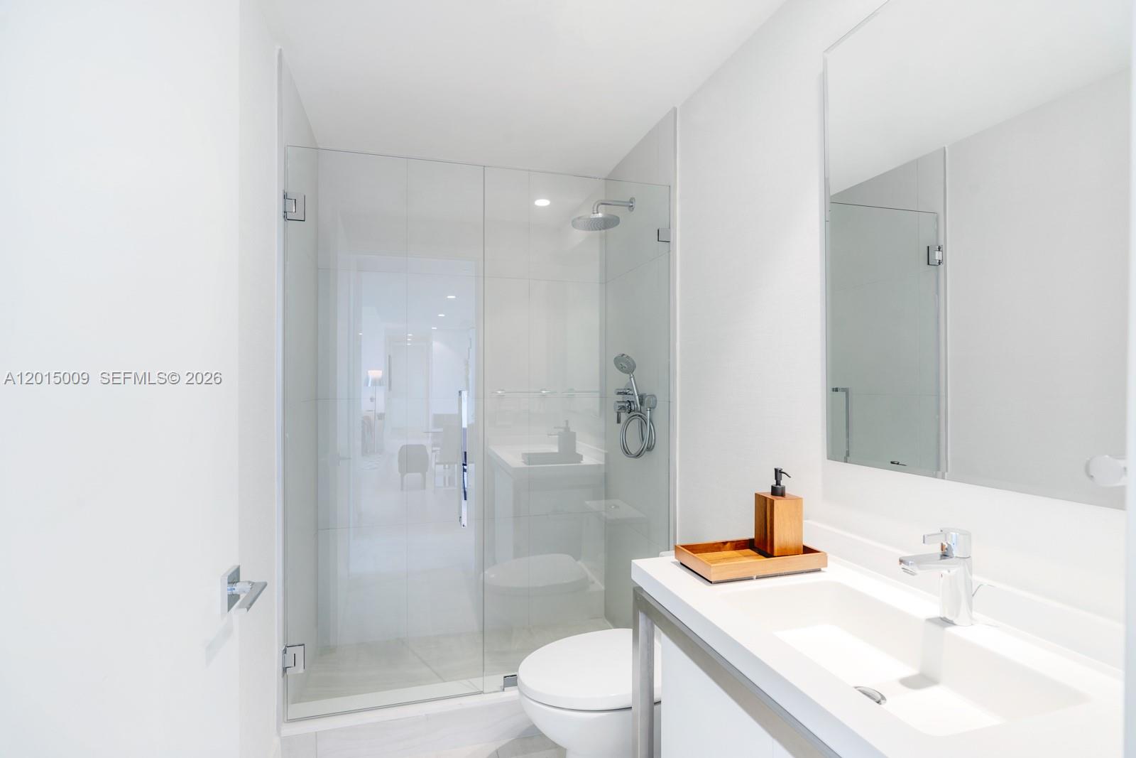 METROPICA NORTH TOWER ONE - Residential