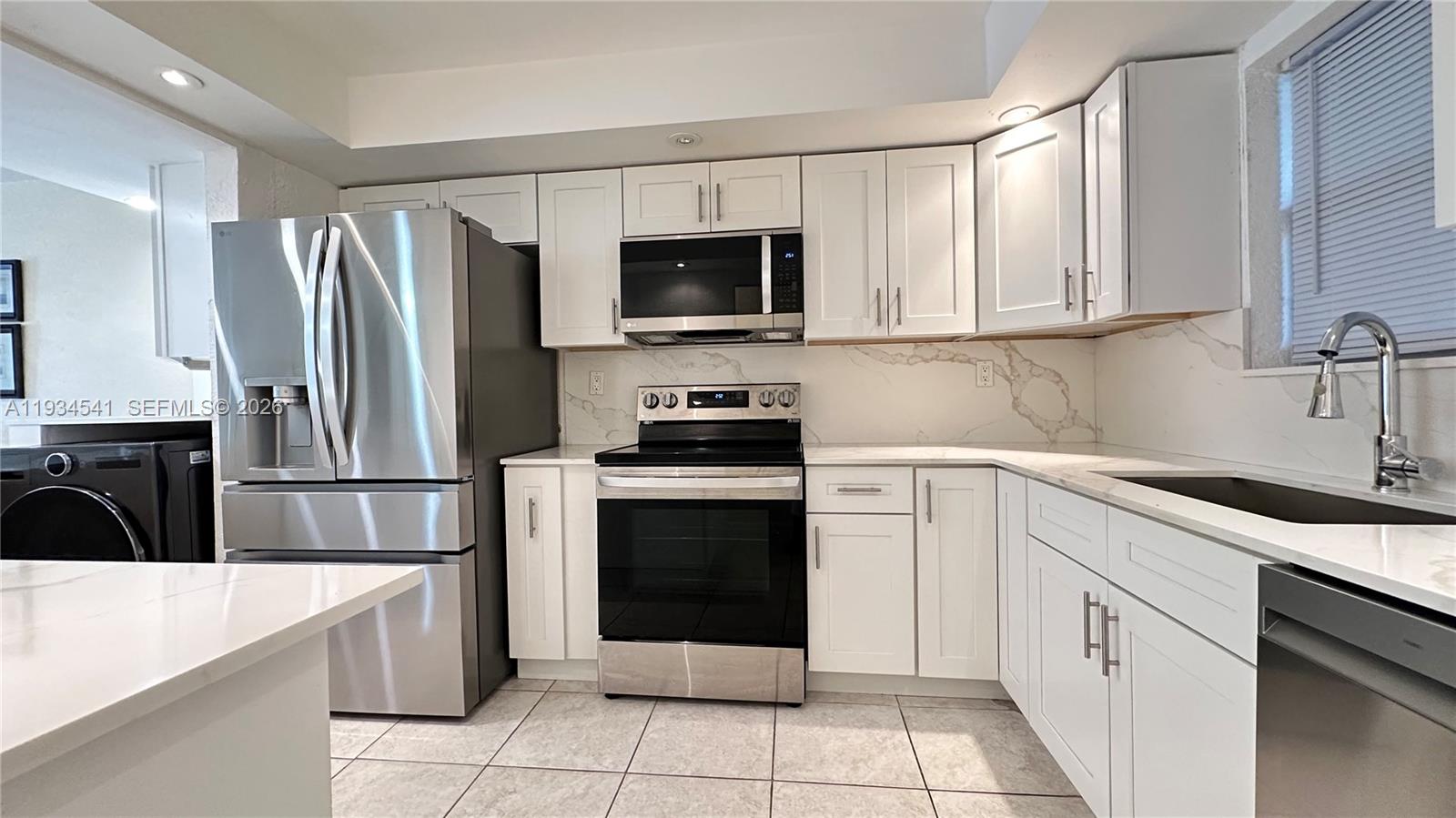 GREENS OF INVERRARY PHASE - Residential