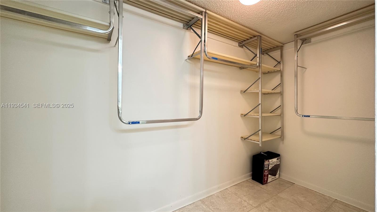 GREENS OF INVERRARY PHASE - Residential