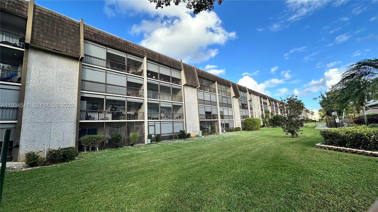 GREENS OF INVERRARY PHASE - Residential