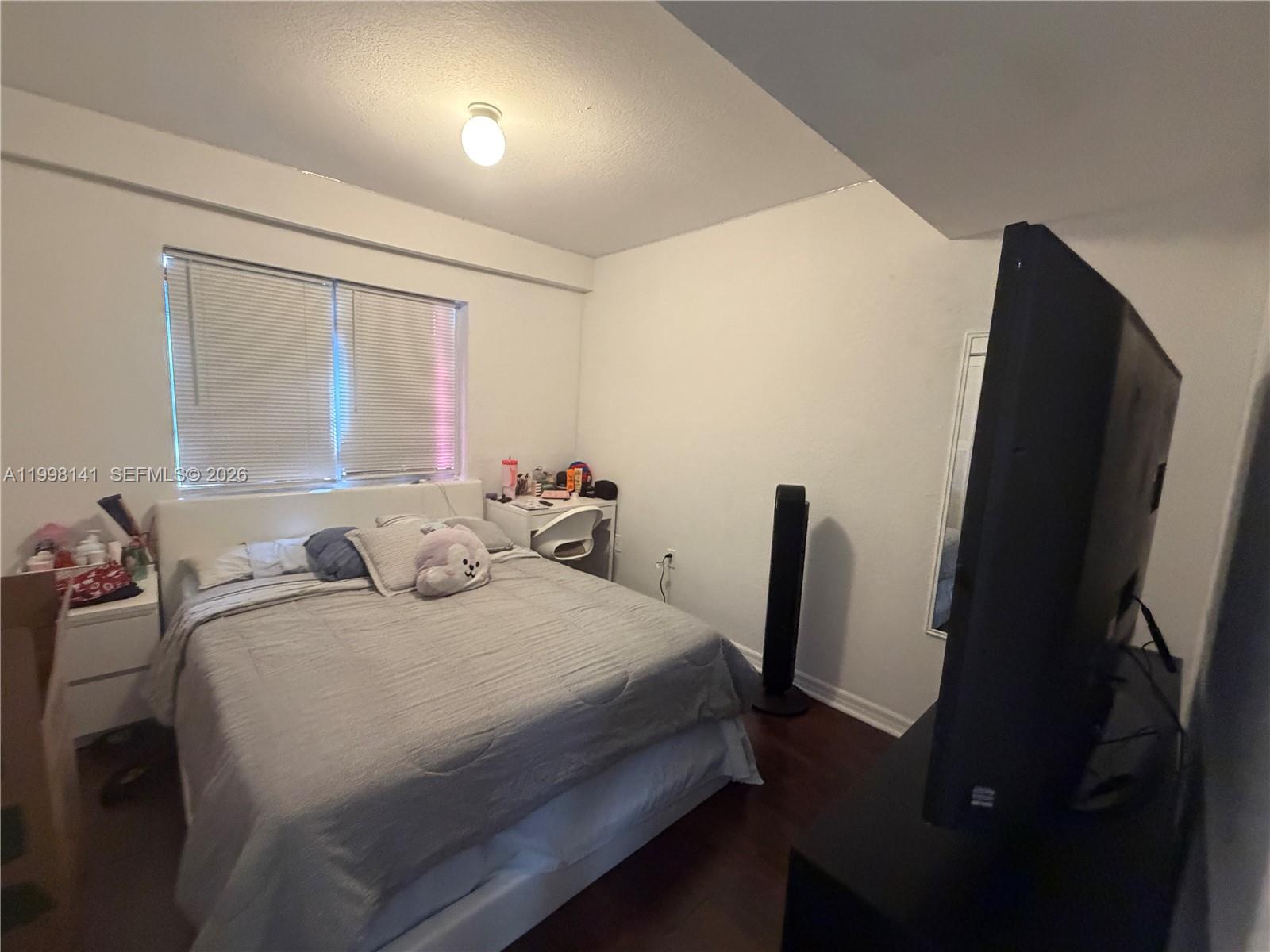 MELROSE APARTMENTS I COND - Residential Lease