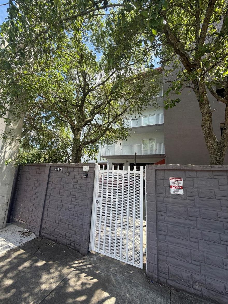 Spacious and brightful 2 bedroom / 2 bathroom apartment with washer & dryer inside the unit. Strategically located closed to Dowtown, Miami airport, Marlins Stadium and main highways. Gated community with assigned covered parking.