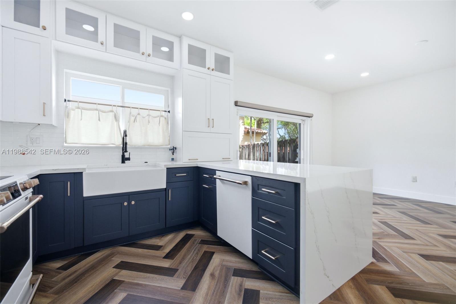 BELLAGIO AT VIZCAYA - Residential