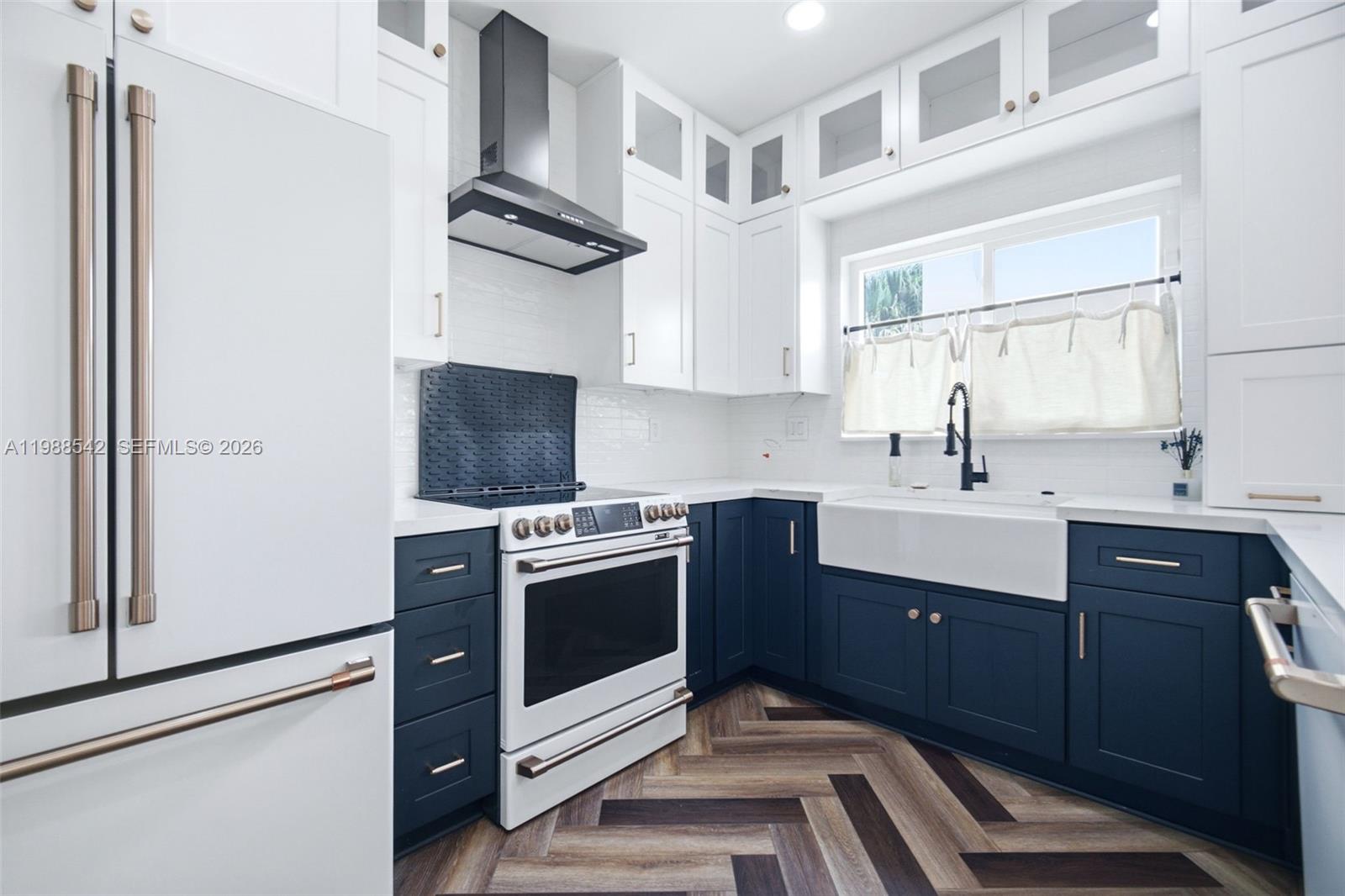 BELLAGIO AT VIZCAYA - Residential