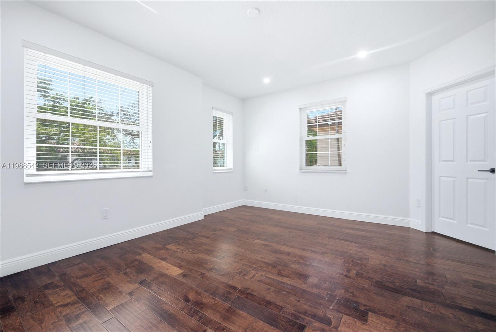 BELLAGIO AT VIZCAYA - Residential