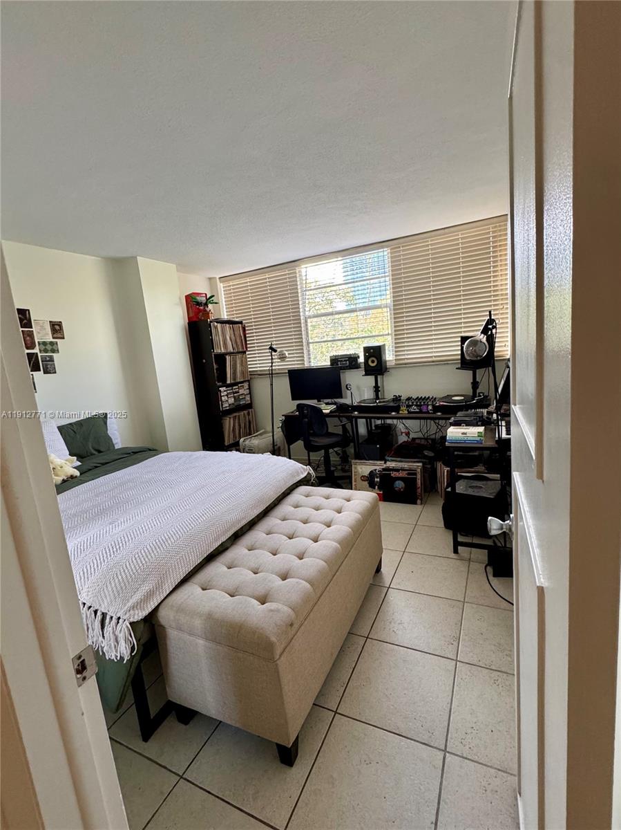 EASTERN PARKVIEW CONDO - Residential