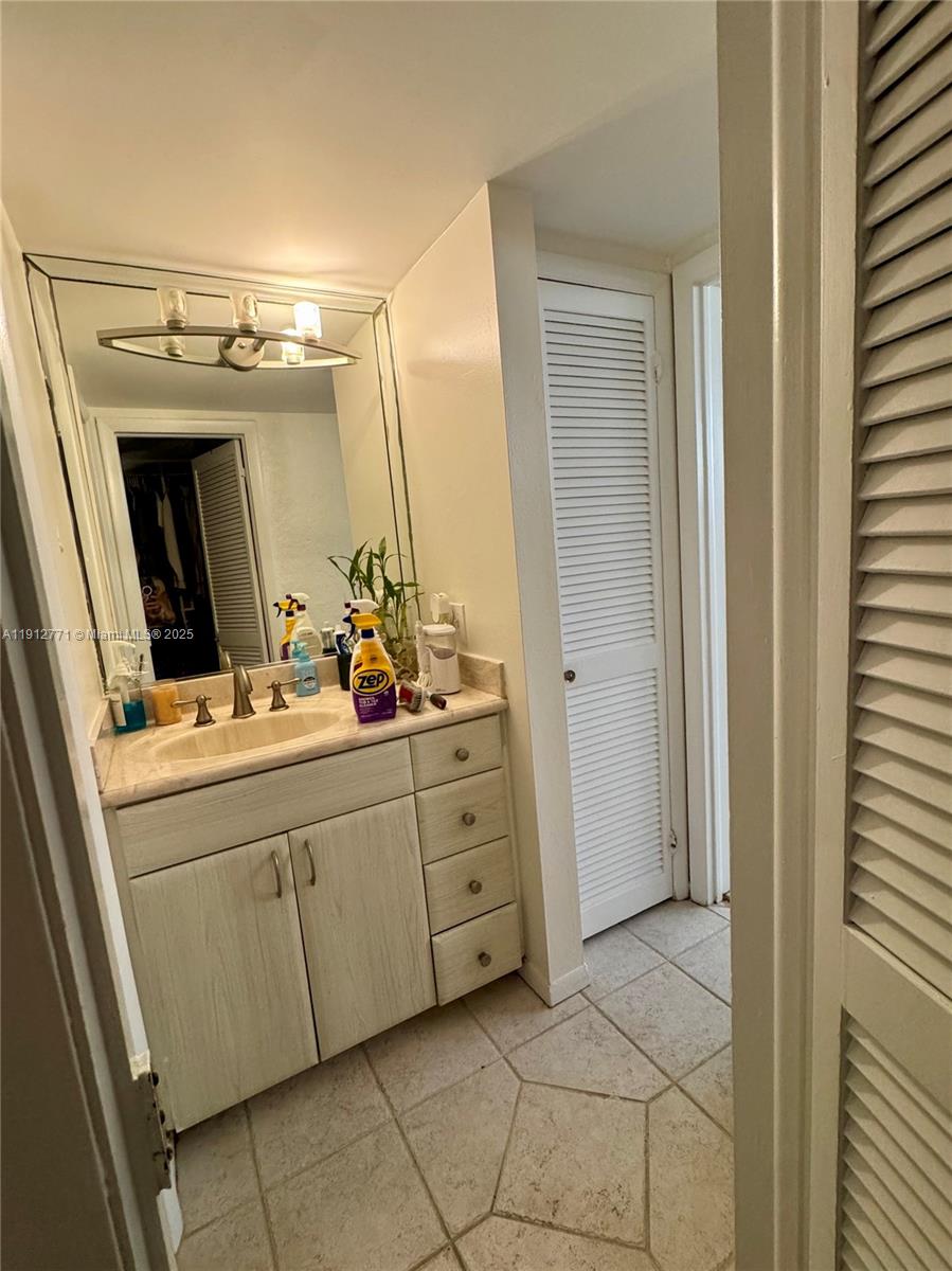 EASTERN PARKVIEW CONDO - Residential