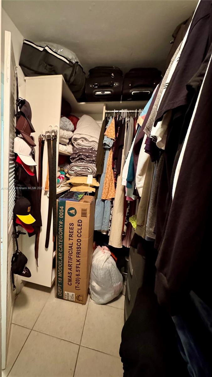 EASTERN PARKVIEW CONDO - Residential