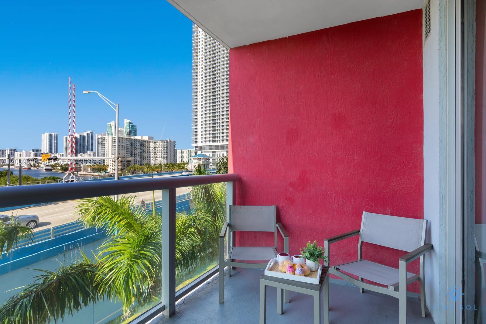 BEACHWALK CONDOMINIUM - Residential