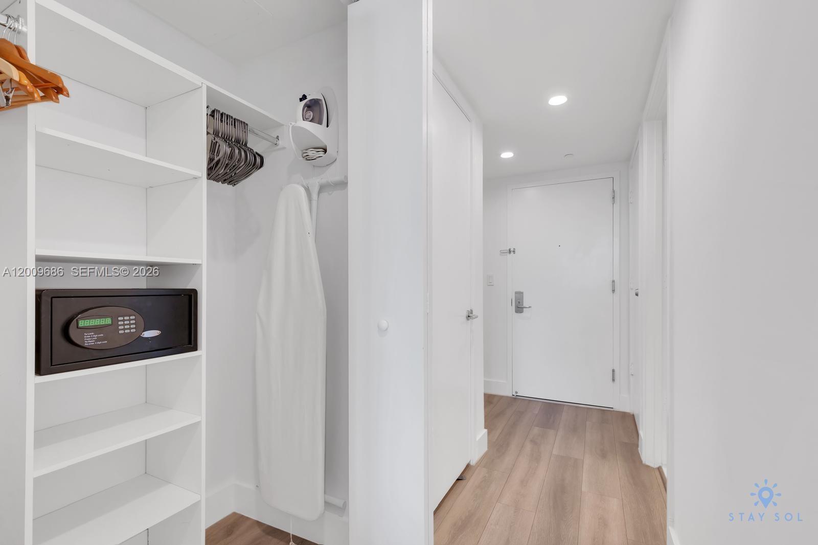 BEACHWALK CONDOMINIUM - Residential