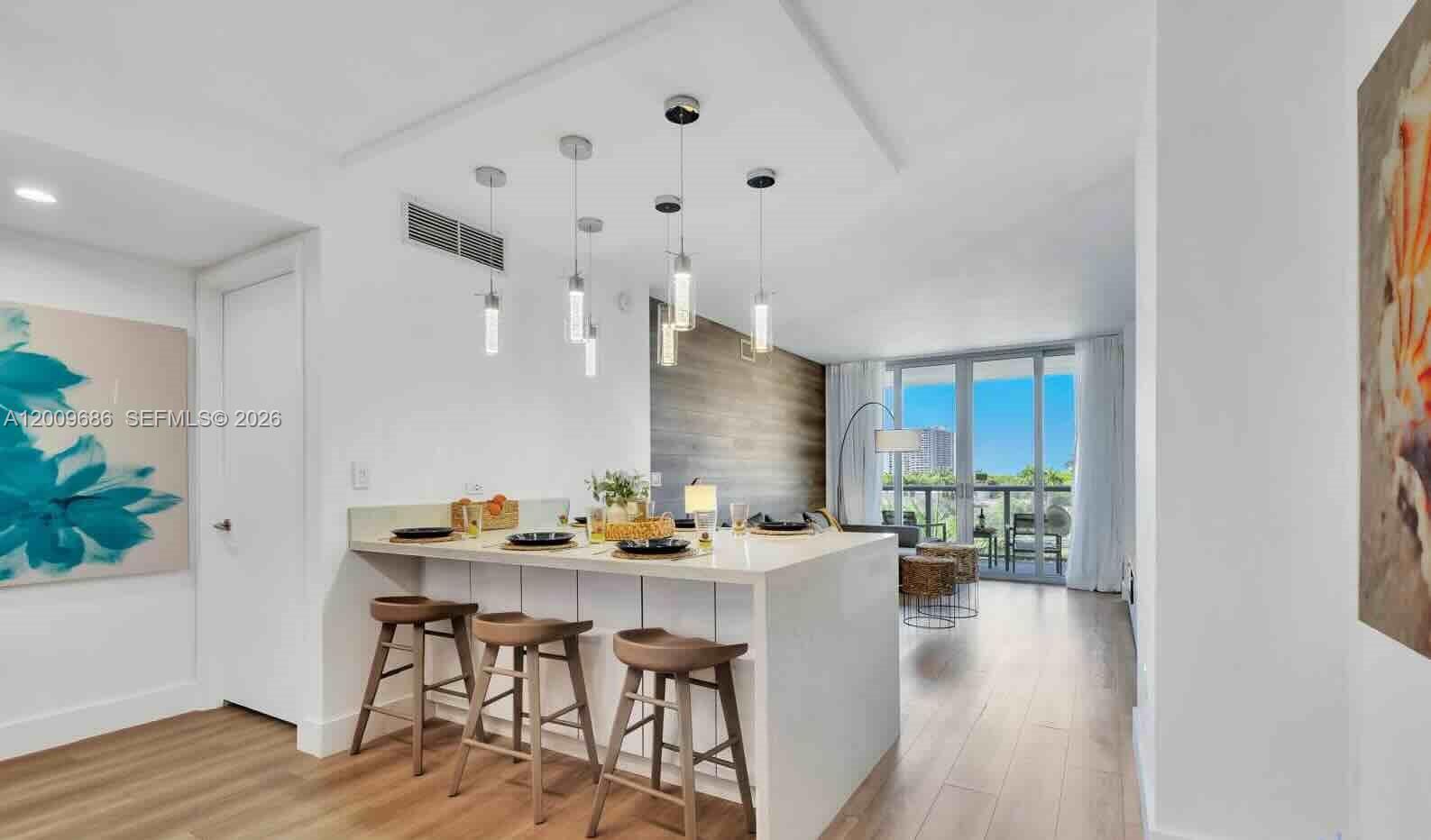 2602 E Hallandale Beach Blvd R506