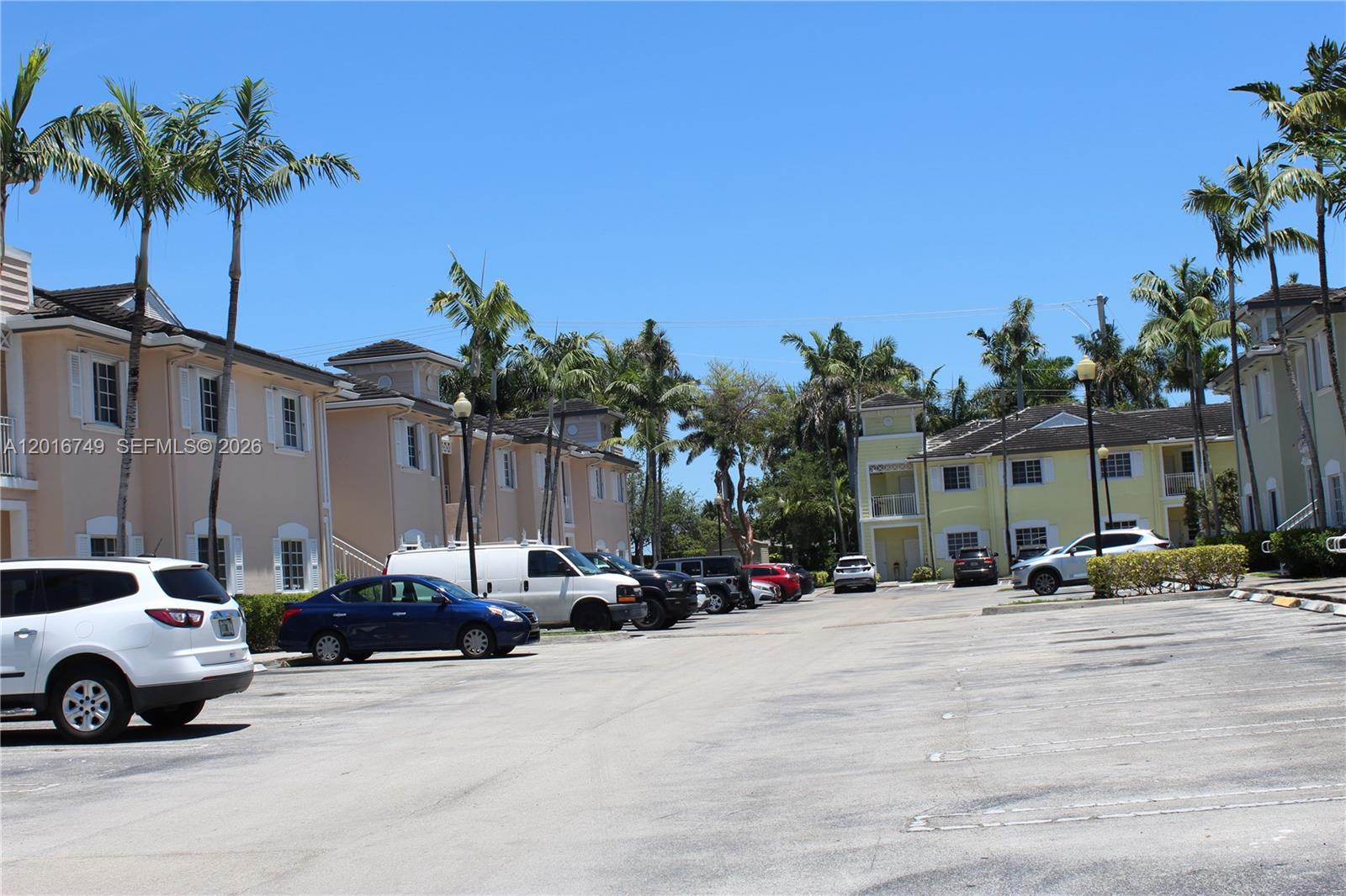 CARIBBEAN ISLES VILLAS CO - Residential Lease
