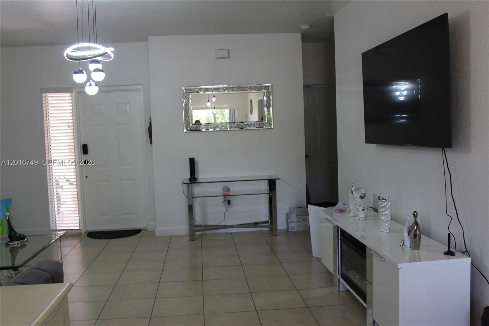 CARIBBEAN ISLES VILLAS CO - Residential Lease