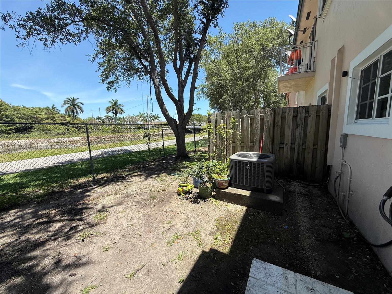 CARIBBEAN ISLES VILLAS CO - Residential Lease