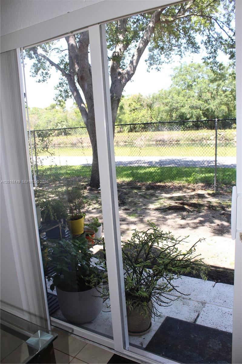 CARIBBEAN ISLES VILLAS CO - Residential Lease