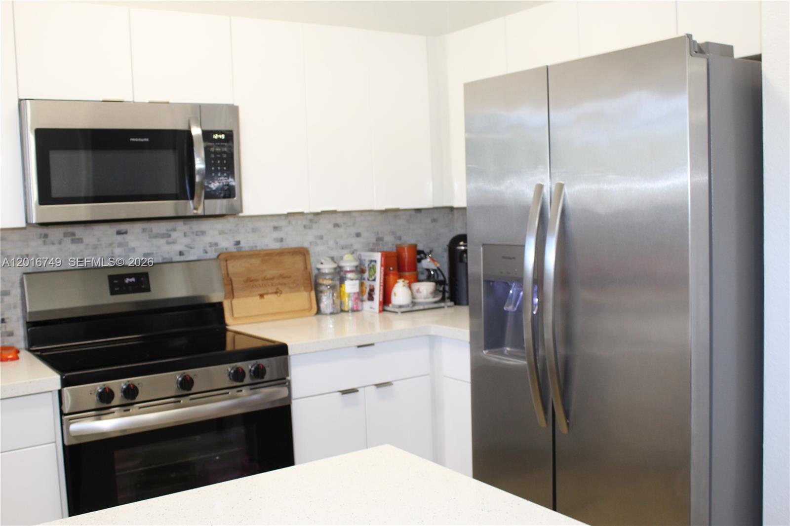 CARIBBEAN ISLES VILLAS CO - Residential Lease