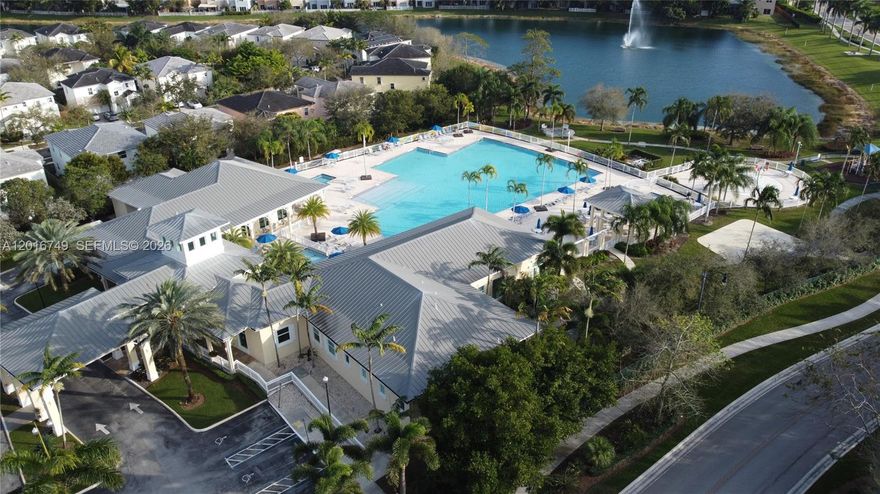 Gorgeous 3/2 condo,1st floor,kitchen features,quarts countertop,modern cabinets,Beautiful lighting,large living area,Tiled thru-out,impecable bathrooms, Beautiful community, state of the art clubhouse,pool,gym etc. Great neighborhood at Isles of Oasis,(Caribbean Isles). Large Storage in the exterior,a place you can call home.