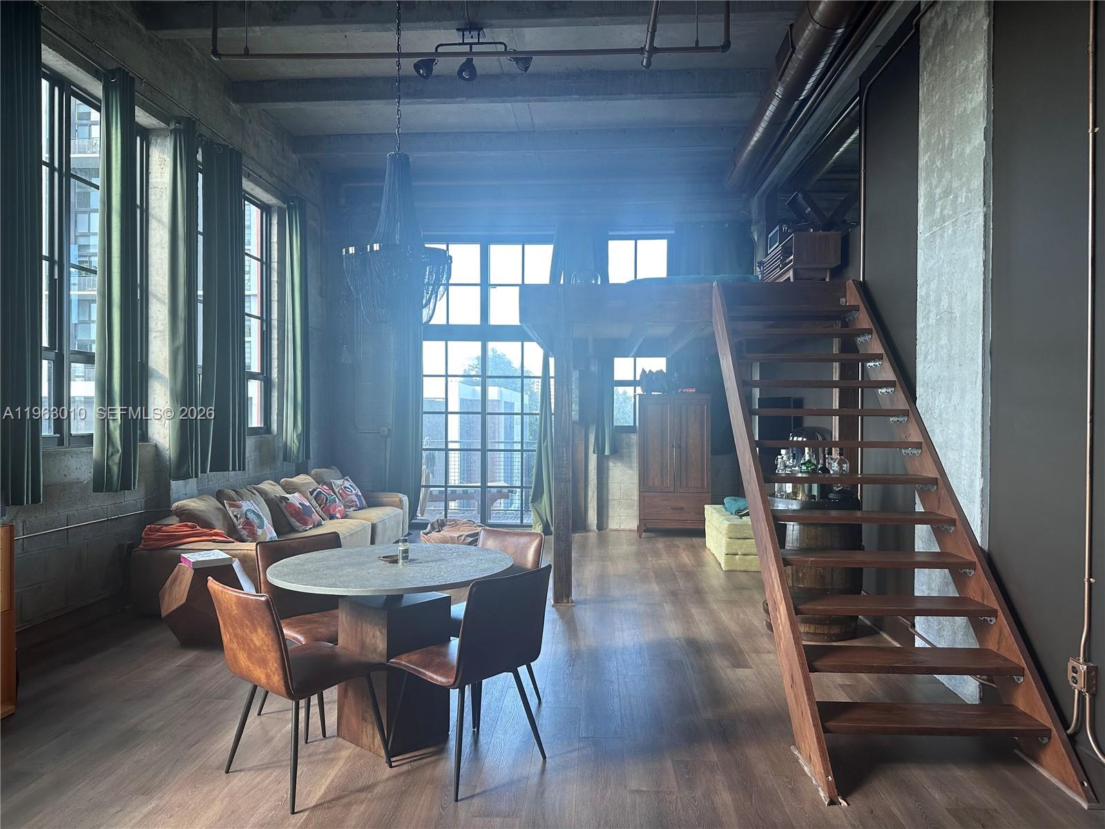 1749 NE Miami Ct 403