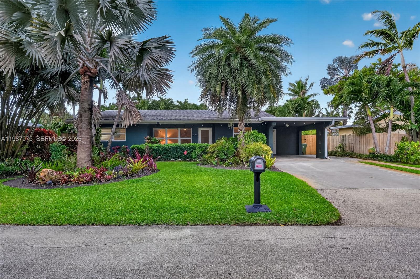632 NW 28th Ct