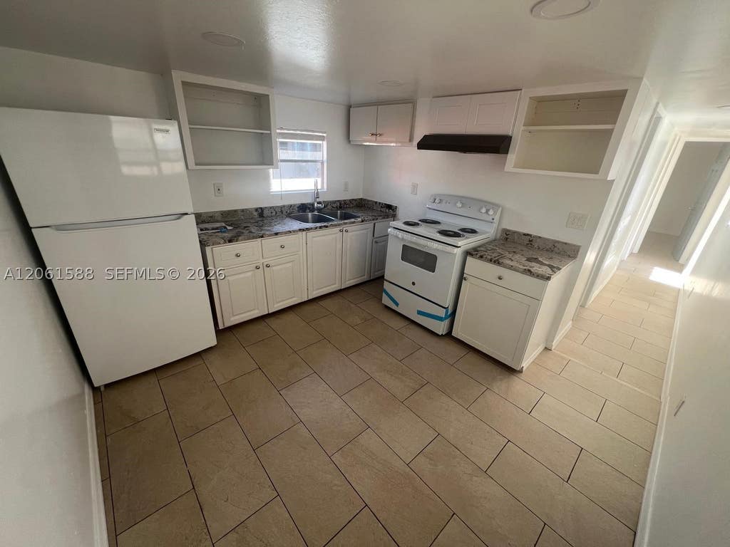Photo of 13331 SW 8th St #13331, Davie, FL 33325 (MLS # A12061588)