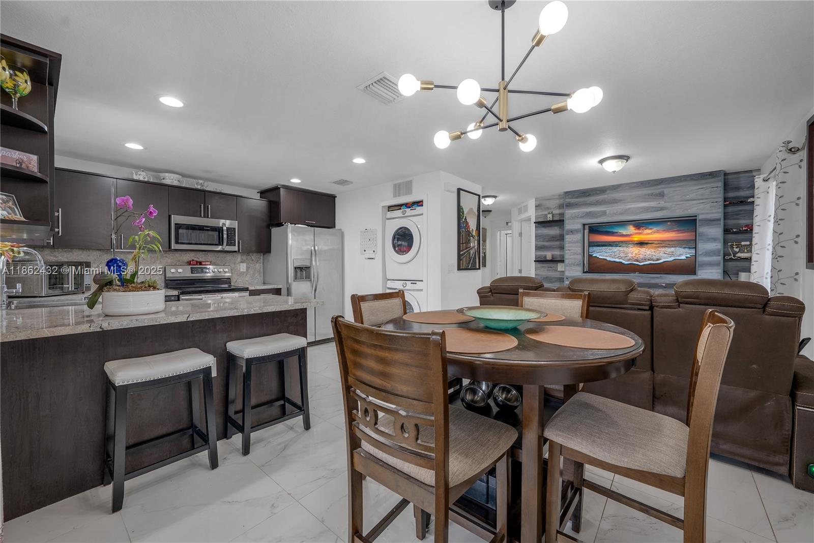 3020 NW 45th St