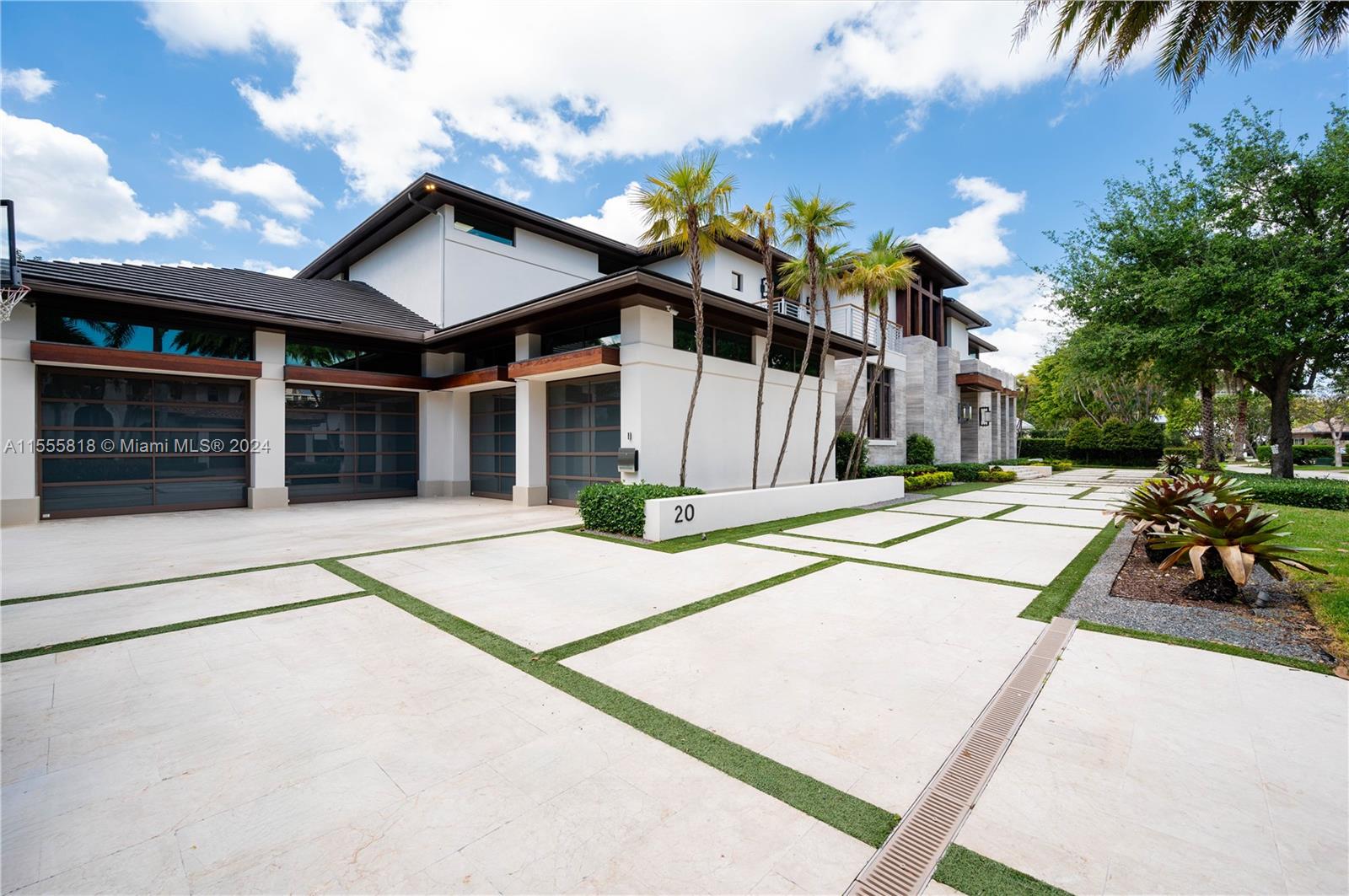 BAY COLONY SECTION OF THE - Residential