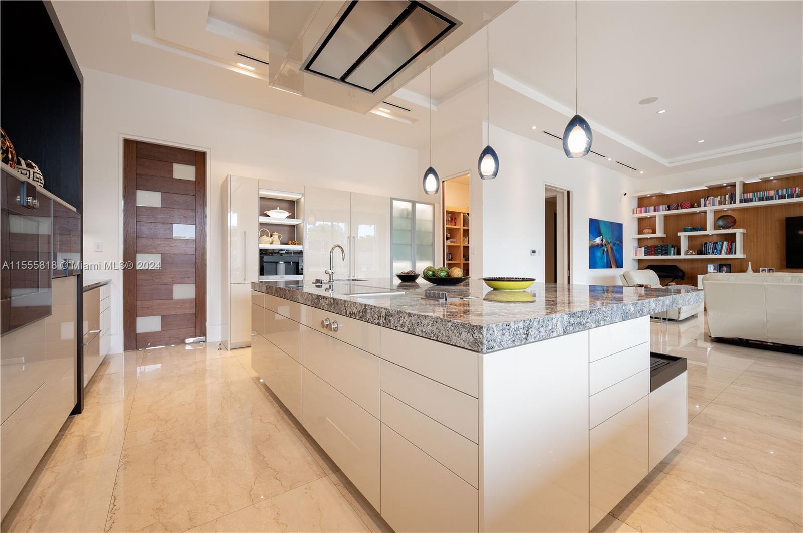 BAY COLONY SECTION OF THE - Residential