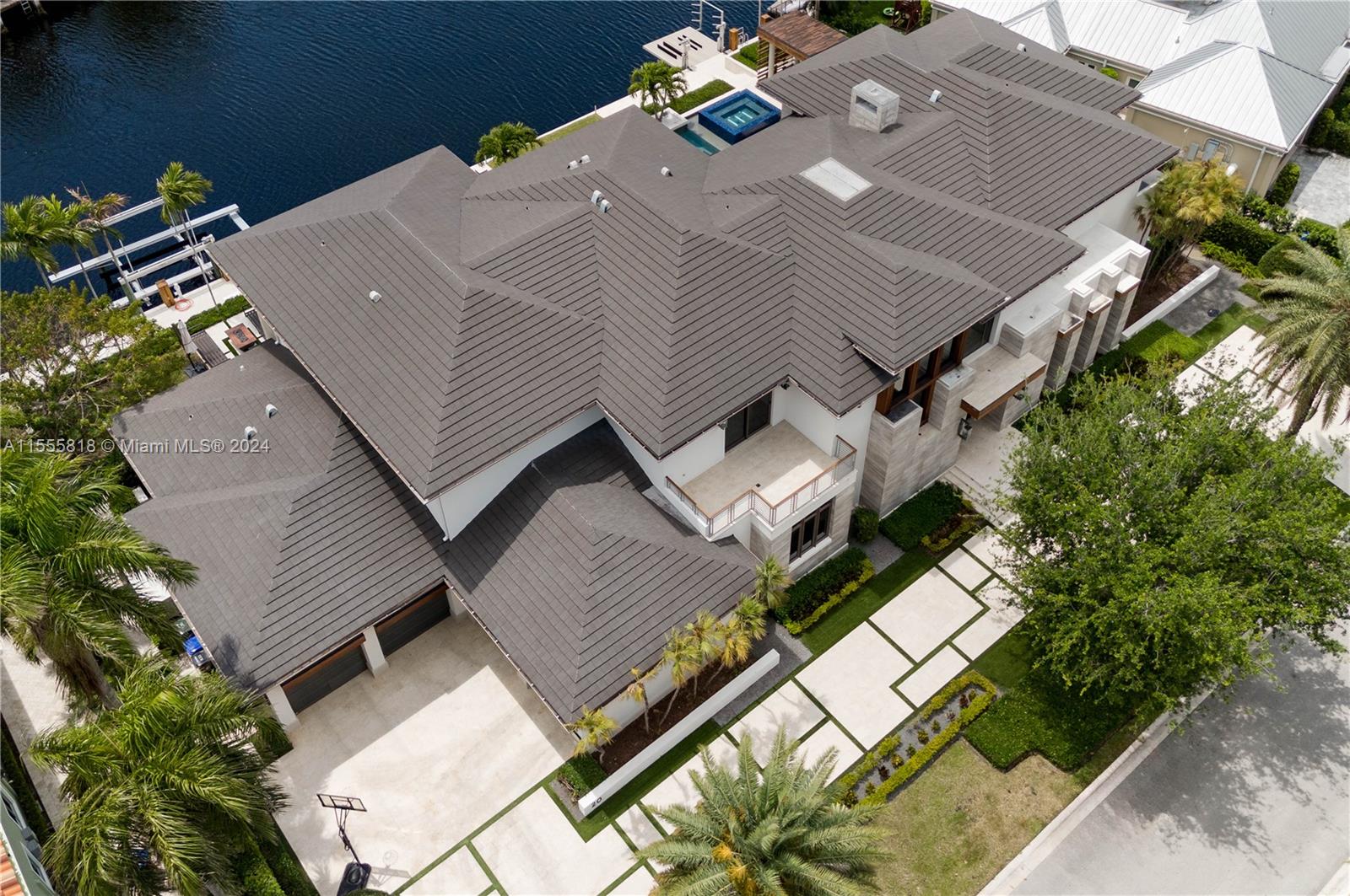 BAY COLONY SECTION OF THE - Residential