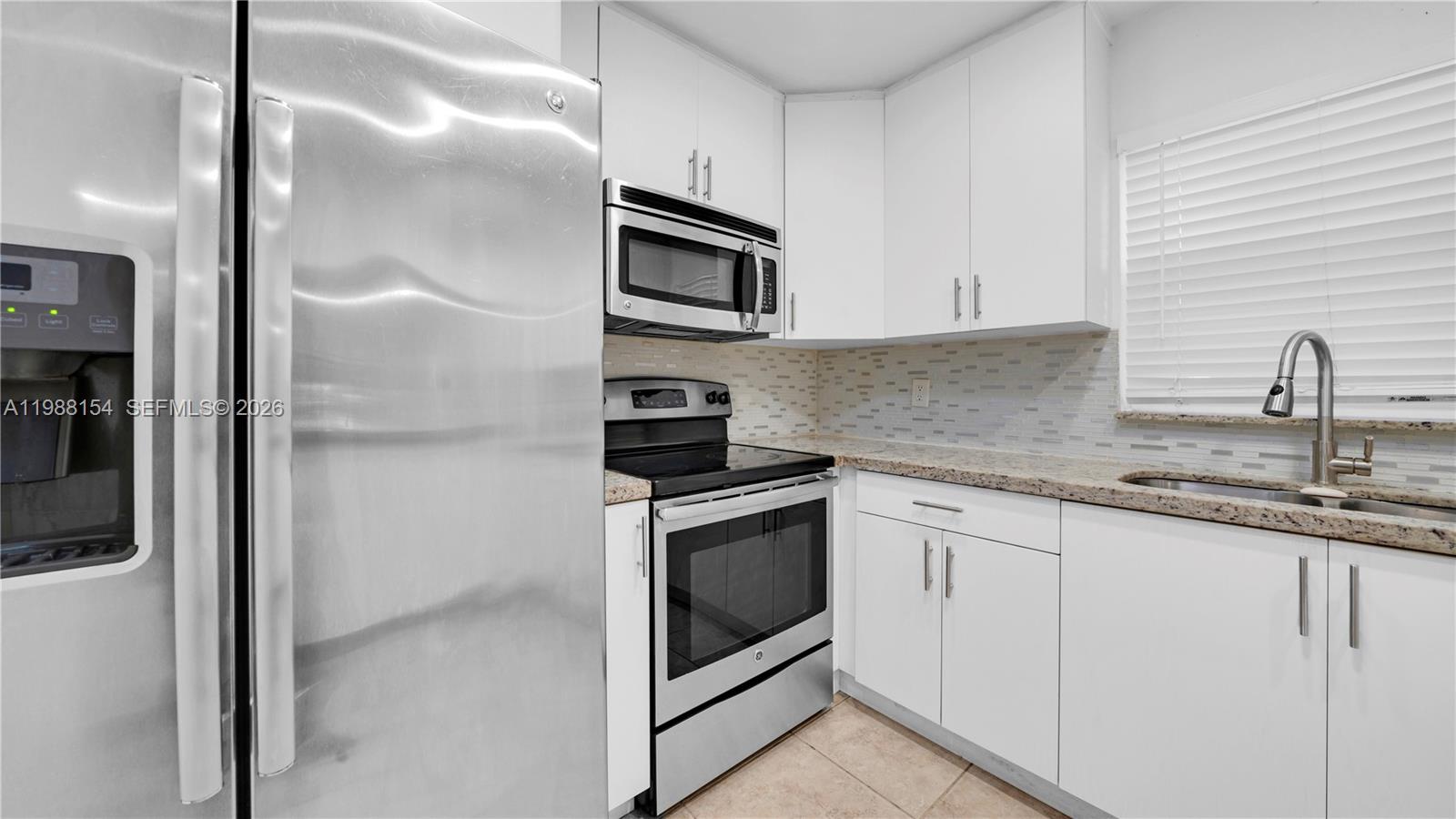 LA PLACIDA VILLAS - Residential Lease