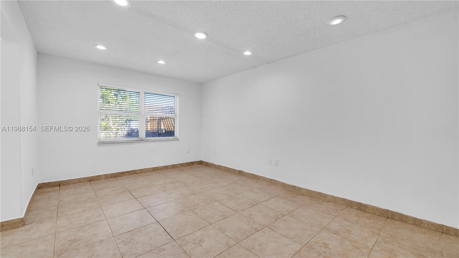 LA PLACIDA VILLAS - Residential Lease