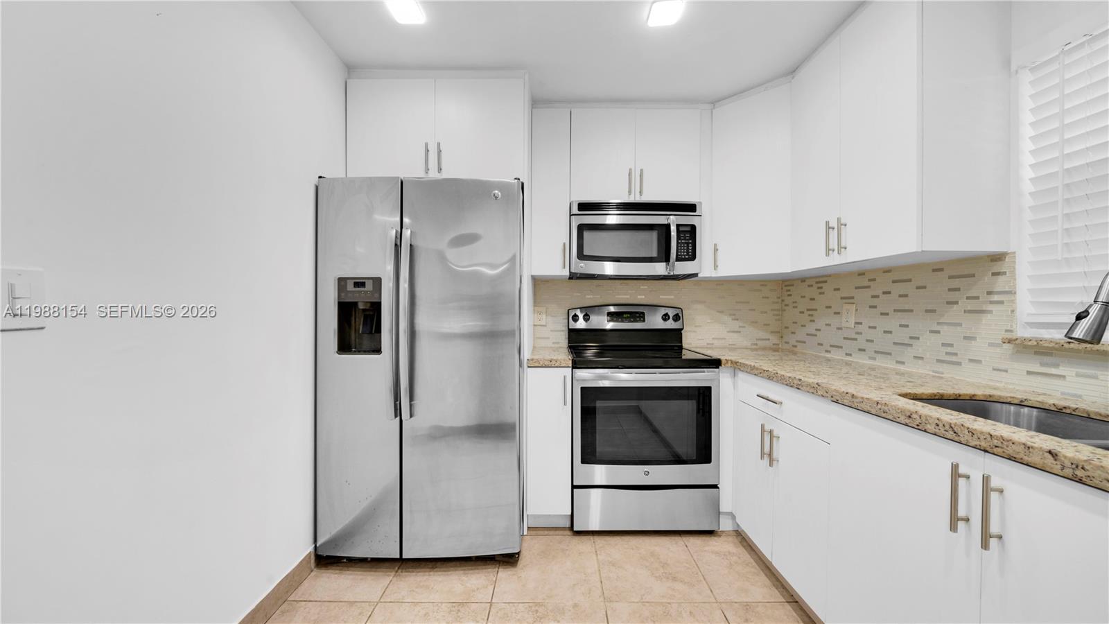 LA PLACIDA VILLAS - Residential Lease