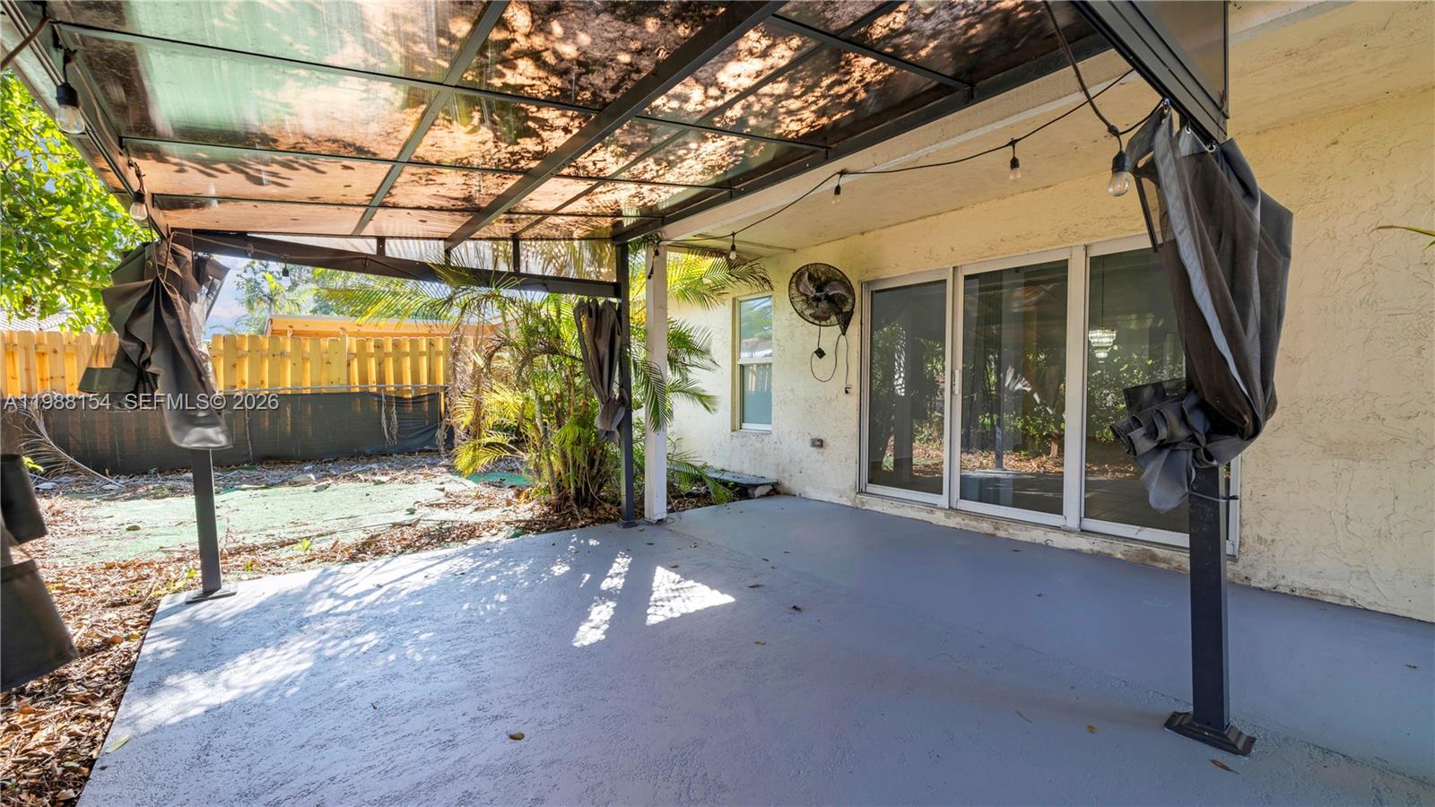 LA PLACIDA VILLAS - Residential Lease