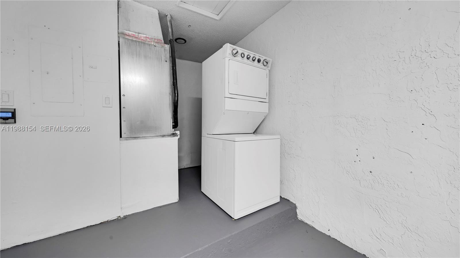 LA PLACIDA VILLAS - Residential Lease