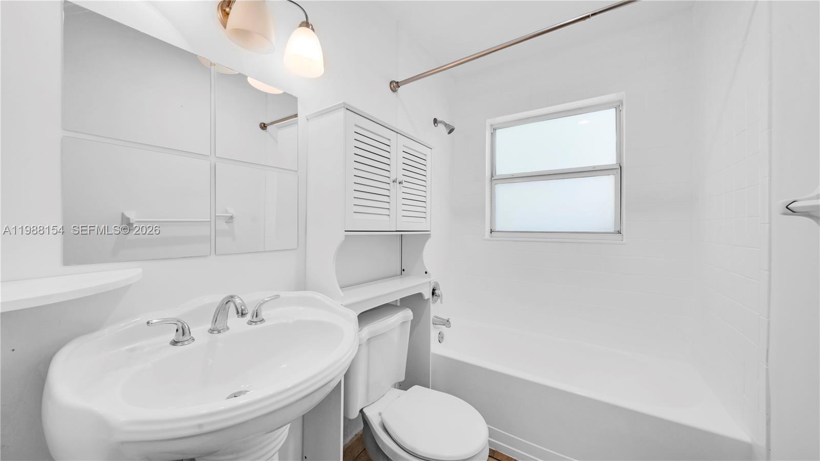 LA PLACIDA VILLAS - Residential Lease