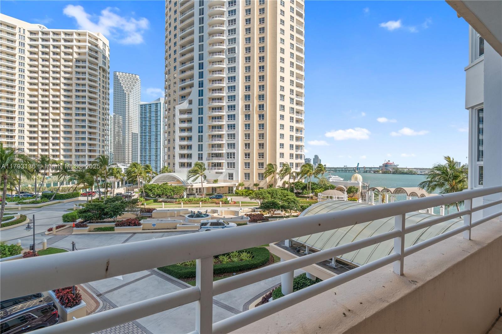 808 Brickell Key Dr 707, Miami, Broward County, Florida - 1 Bedrooms  
2 Bathrooms - 