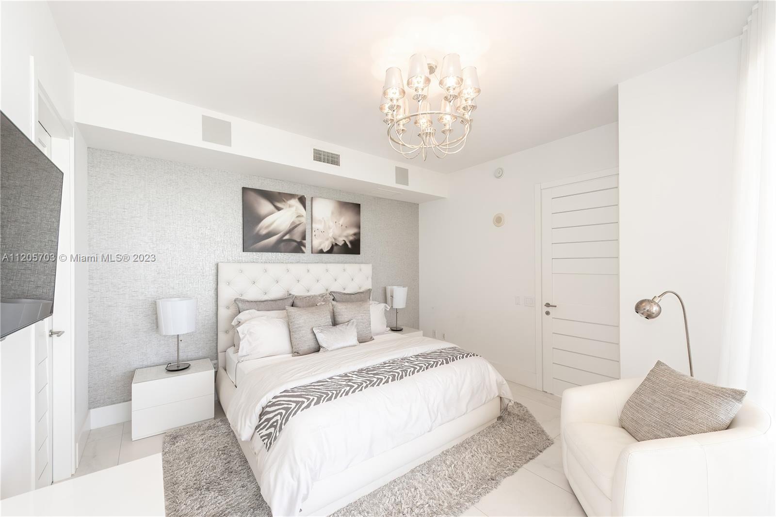 BAL HARBOUR CENTER CONDO - Residential